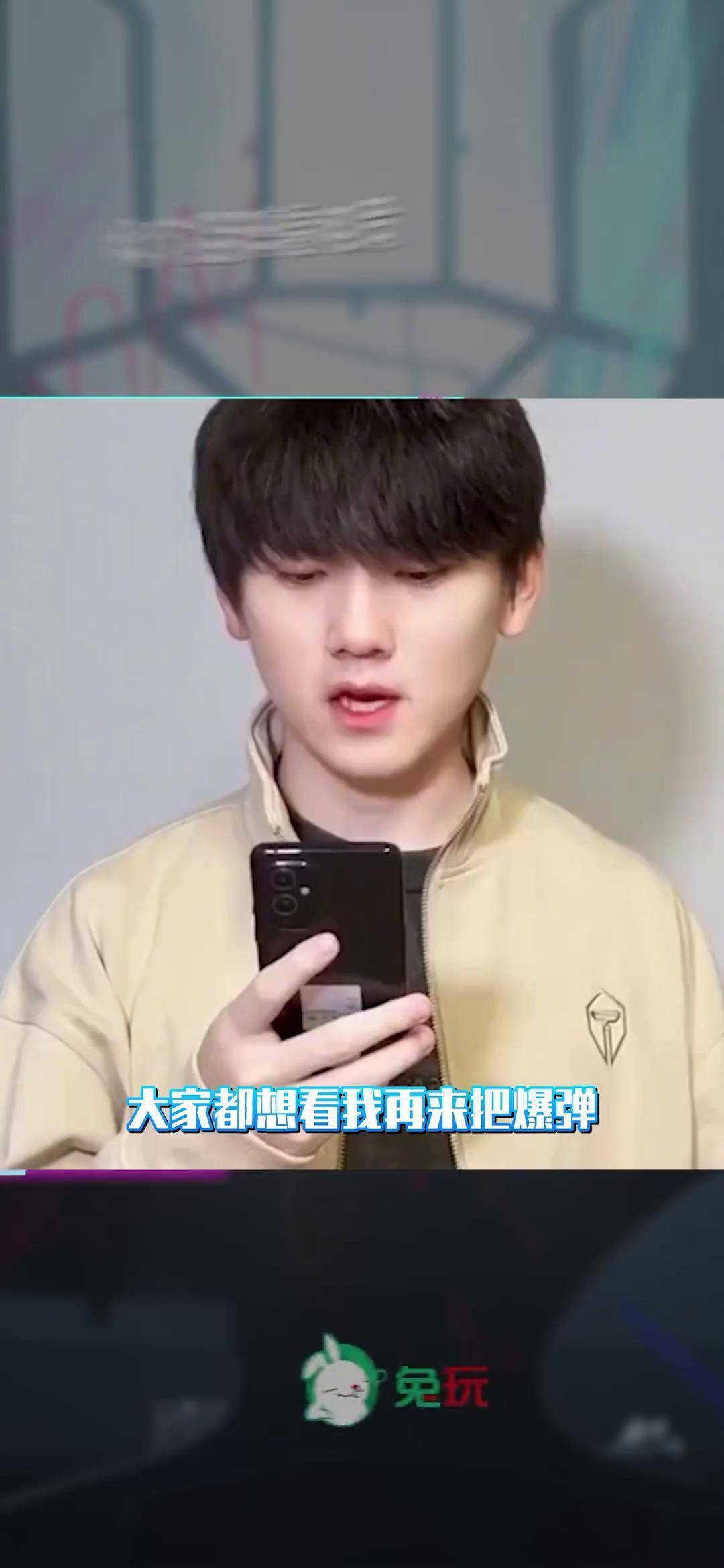 包含JackeyLove在DWG比赛中晋级下一阶段，战术调整引发热议！观众掌声雷动的词条