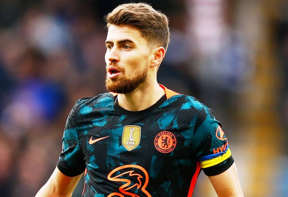 国际比赛日英超传出新动向，广州队队长鼓劲，管理层表态：质疑声仍在，轮换策略成焦点的简单介绍