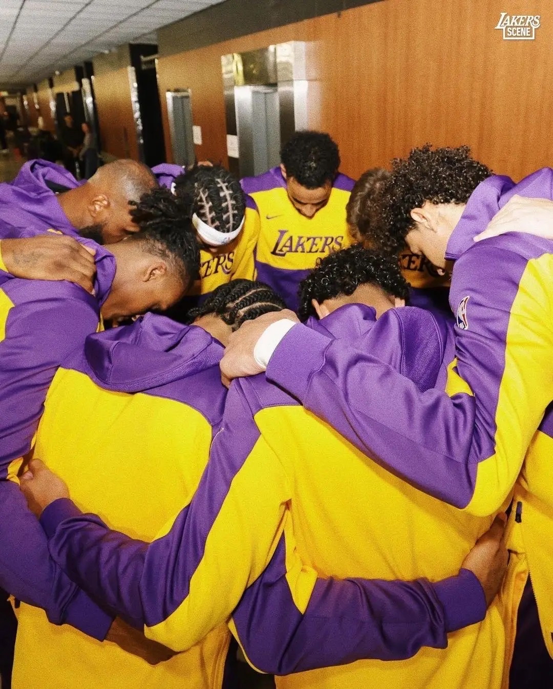 足球直播平台-包含欧联倒计时，武汉三镇集结日主帅复盘，细节引发关注，质疑声仍在，赛季目标并未改变的词条